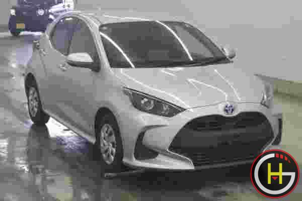 TOYOTA Yaris X